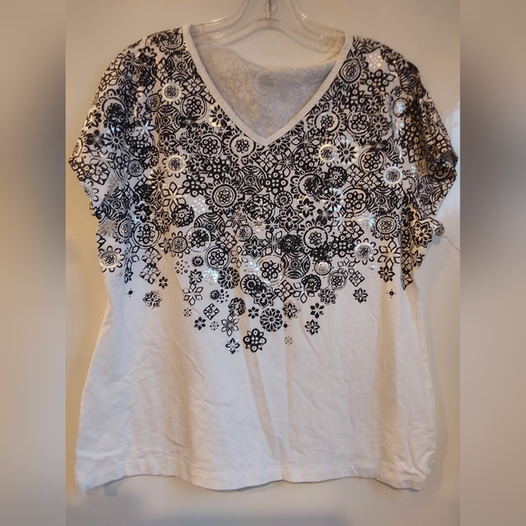 Mixed Blue & White Tops & Bottoms M/L Prints Bundle - Picture 6 of 11